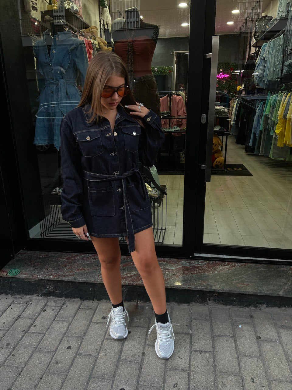 TRENCH CORTO